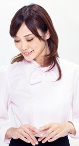 RB4133 BONMAX/リサール 光沢素材×リボンタイで女性らしい長袖ブラウス 36-RB4133