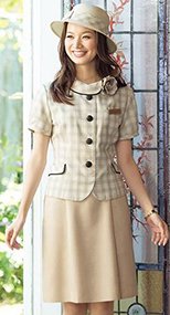 56372 en joie(アンジョア) 優しさ醸し出すミルクティベージュのフレアースカート ツイード 93-56372