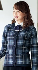 81800 en joie(アンジョア) 柔らかい肌触りで目の詰まった暖かいチェック柄のニットジャケット 93-81800