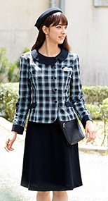 en joie(アンジョア) 51753 長時間の着用でも疲れにくいツイードのフレアースカート(53cm丈) 93-51753