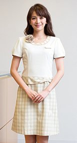 en joie(アンジョア) 66380 白×ベージュが爽やかな夏らしいチェック柄ワンピース 93-66380