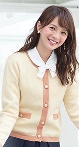 en joie(アンジョア) 81670 優しい見た目できちんと感のあるニットジャケット 無地 93-81670