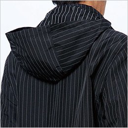 バックスタイル(フード使用時)