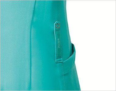 右脇部分にuniteのロゴ入りネームループ