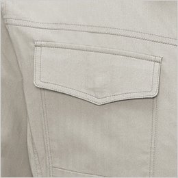 右胸 フラップ付きポケット