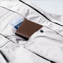 ジーベック 1689 帯電防止ブルゾン(女性用) 内ポケットを利用した大容量ポケット